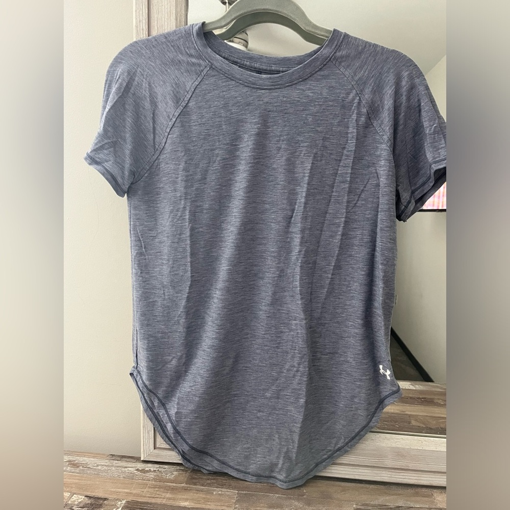 Under Armour Top